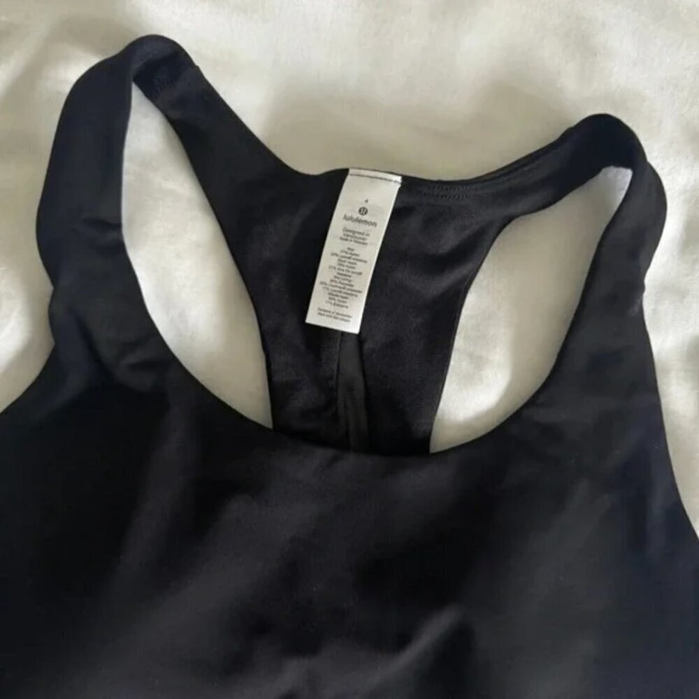 136 Lululemon Invigorate Bra * Long Line - Black - Picture 6 of 7
